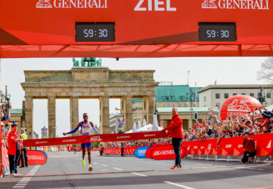 Kenijczyk Ebenyo i Etiopka Muluat wygrywają ciepły Berlin Półmaraton